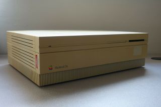 Vintage Apple Macintosh Iifx M5525 - And