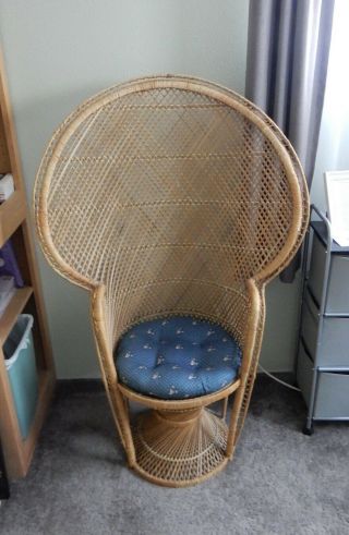 Vintage 53 " Wicker Rattan Peacock Chair W/ Cushion