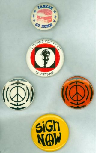 5 Vtg 1960s - 70s Anti - Vietnam War Political Peace Protest Pinback Buttons Go Home