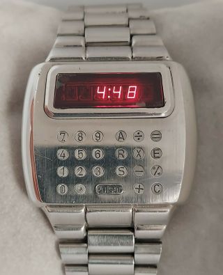 “wow ” Vintage Rare Pulsar Red Led Watch Calculator Time Computer Inc.  40mm Usa