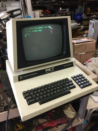 Vintage Commodore Pet 4032 - 12 Computer
