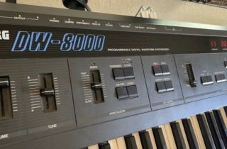 Korg Dw - 8000 Vintage 80s 90s Synthesizer Keyboard