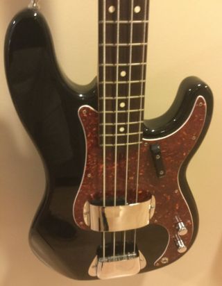Fender 1998 Standard Precision Electric Bass Guitar,  Vintage Vibe