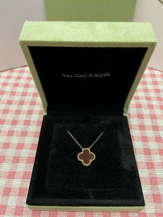 Authentic Van Cleef & Arpels Vintage Alhambra 18k Yellow Gold Carnelian Necklace
