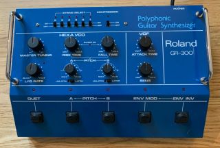 Vintage Roland Gr - 300 Polyphonic Guitar Synthesizer -,