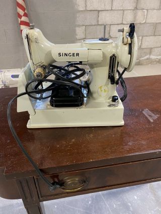 Vintage Singer 221k White Featherweight Portable Sewing Machine W/case
