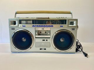 Vintage Jvc Rc - M70jw Boombox Ghetto Blaster Stereo Cassette Radio