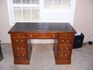 Vintage Executive Writing Desk With Inlaid Brown Leather Top With 7 Drawers