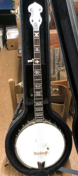 Washburn B - 16 5 String Banjo With Hard Shell Case Vintage