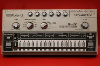 Vintage Roland Tr - 606 Drum Rhythm Machine Tr 606 U969 200624