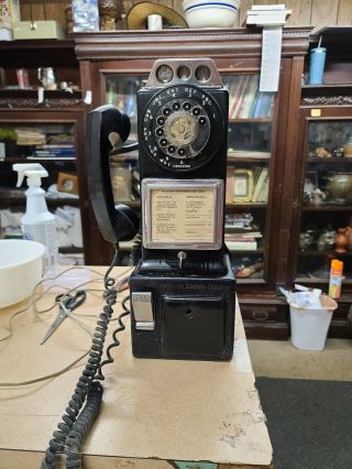 Vintage Automatic Electric Co 3 Slot Rotary Pay Phone Telephone.