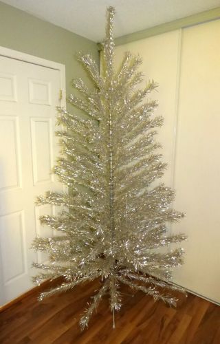 Vintage Sapphire 7 Ft 151 Branches Aluminum Christmas Tree
