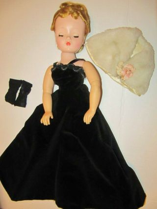 Vintage Madame Alexander Cissy Doll Gown & Cape 2