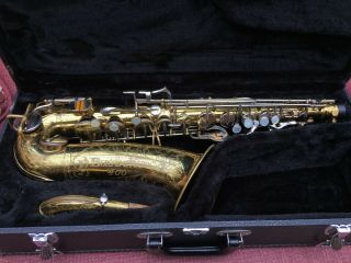 Vintage Buescher 400 Alto Saxophone