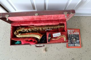 Vintage The Martin Medalist Tenor Saxophone With Case