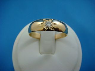 VINTAGE STARBURST DIAMOND GYPSY RING IN 18K YELLOW GOLD,  6 MM WIDE,  4 GRAMS,  SIZE 9 3