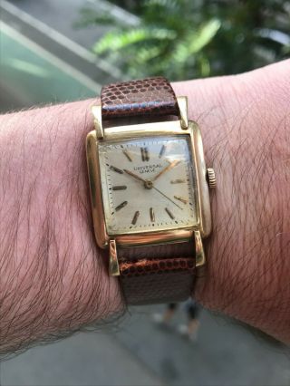 Rare Vintage 14k Solid Gold Universal Geneve Cal.  231 Fancy Lugs