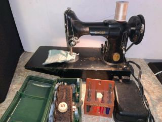 Vintage 221 Singer Featherweight Sewing Machine W/case & Accessories Great
