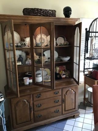 Ethan Allen Dining Room China Hutch 2