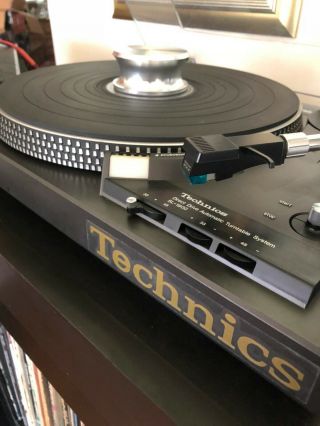 TECHNICS SL1900 DIRECT DRIVE AUTOMATIC TURNTABLE VINTAGE,  EXCEPTIONAL,  OUTSTAN 2