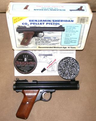 Vintage Benjamin/sheridan Model " Eb20 " Co2 Pellet Pistol W/orig.  Box,  Etc -