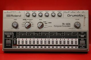 Vintage Roland Tr - 606 Drum Rhythm Machine Tr 606 U994 200624