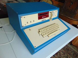 Rockwell AIM - 65 Vintage Computer with Blue Case 2