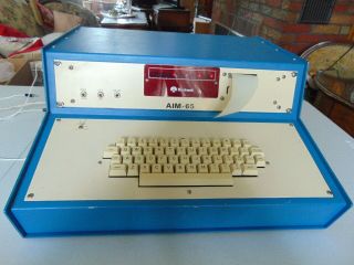 Rockwell AIM - 65 Vintage Computer with Blue Case 3