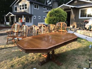 Ethan Allen Dinning Table And 6 Chairs