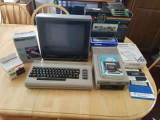 Vintage Commodore 64 Personal Computer System - With Box And Ps