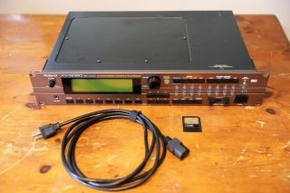 Roland Xv - 5080 Classic Vintage Synthesizer Rack Module - Great,