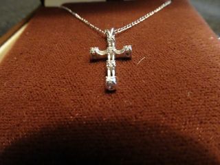 VINTAGE 14KT WHITE GOLD NECKLACE WITH 14 KT WHITE GOLD CROSS WITH 6 DIAMONDS 2