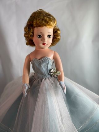 Stunning 14” Vintage Mary Hoyer Doll In Tagged Starlight Gown