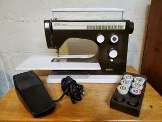 Vintage Husqvarna Viking Model 6440 Colormatic Sewing Machine 6 Cams Foot Pedal