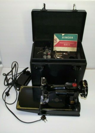 Vintage Singer 221 - K Featherweight Sewing Machine W/case Aj133555,  No - Reserve
