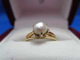 Ladies Vintage 5.  5mm Round White Pearl Ring 18k Yellow Gold Sz 5.  75 Split Shank