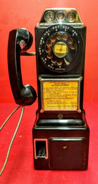Vintage Automatic Electric Co 3 Slot Rotary Pay Phone Telephone.