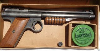 Vintage Benjamin Model 132.  22 Cal Pump Air Pellet Target Pistol W Box & Pellets