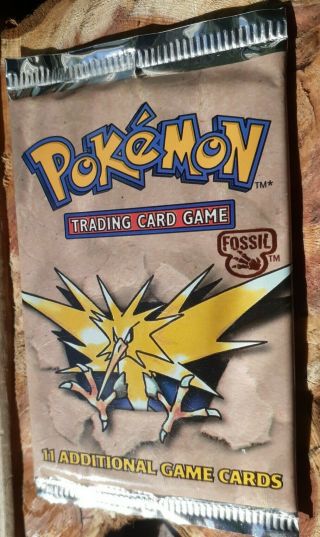 Pokemon Fossil Booster Pack (zapdos Art) Unweighed Vintage Wotc 1999