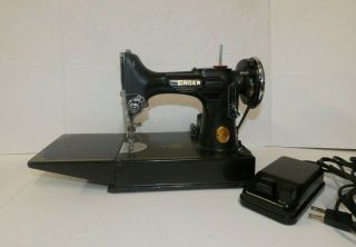 Vintage 1941 Singer 221 Featherweight Sewing Machine Af938439