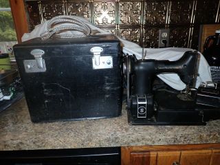 Vintage 1936 Singer 221 Featherweight Sewing Machine & Case Parts Repair Access.