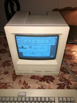 Vintage Apple Macintosh Se/30 Desktop Computer,  Keyboard,  Mouse,  Great