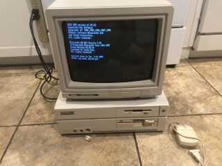 Vintage Tandy 1000 Pc - 1000 Computer 3.  5 5.  25 " Floppy Cm - 4 Monitor Serial Mouse