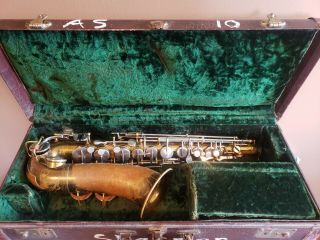 Vintage Martin Indiana Alto Saxophone W/ Case 1950’s