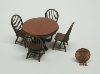 Dollhouse Miniature 1/2 Scale Round Table With 4 Clinger Chairs