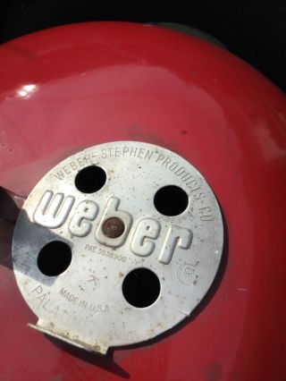 VINTAGE 22 INCH WEBER KETTLE patio GRILL Red PAT.  3538906 3