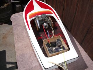 Vintage 36” in RC race boat fiberglass K&B Torpedo 40 Perry Carburetor 3