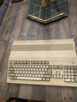 Vintage Commodore Amiga 500 With Power Supply GOOD SHAPE READ 2