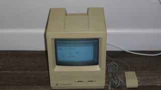 Vintage Apple Macintosh Se/30 Desktop Computer,  Mouse & Dust Cover
