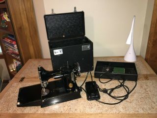Vintage 221 Singer Featherweight Sewing Machine With Carrying Case Circa 1937